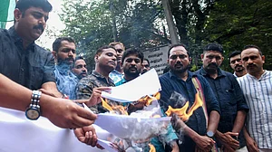 Opposition tears into Waqf (Amendment) Bill, Lok Sabha passes
it after 12-hour debate
