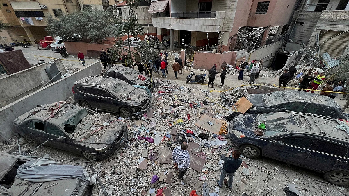 Israeli airstrikes damage vehicles in Beirut on 1 April (photo: AP/PTI)