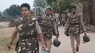 A police patrol in the Gadra area (photo: IANS)