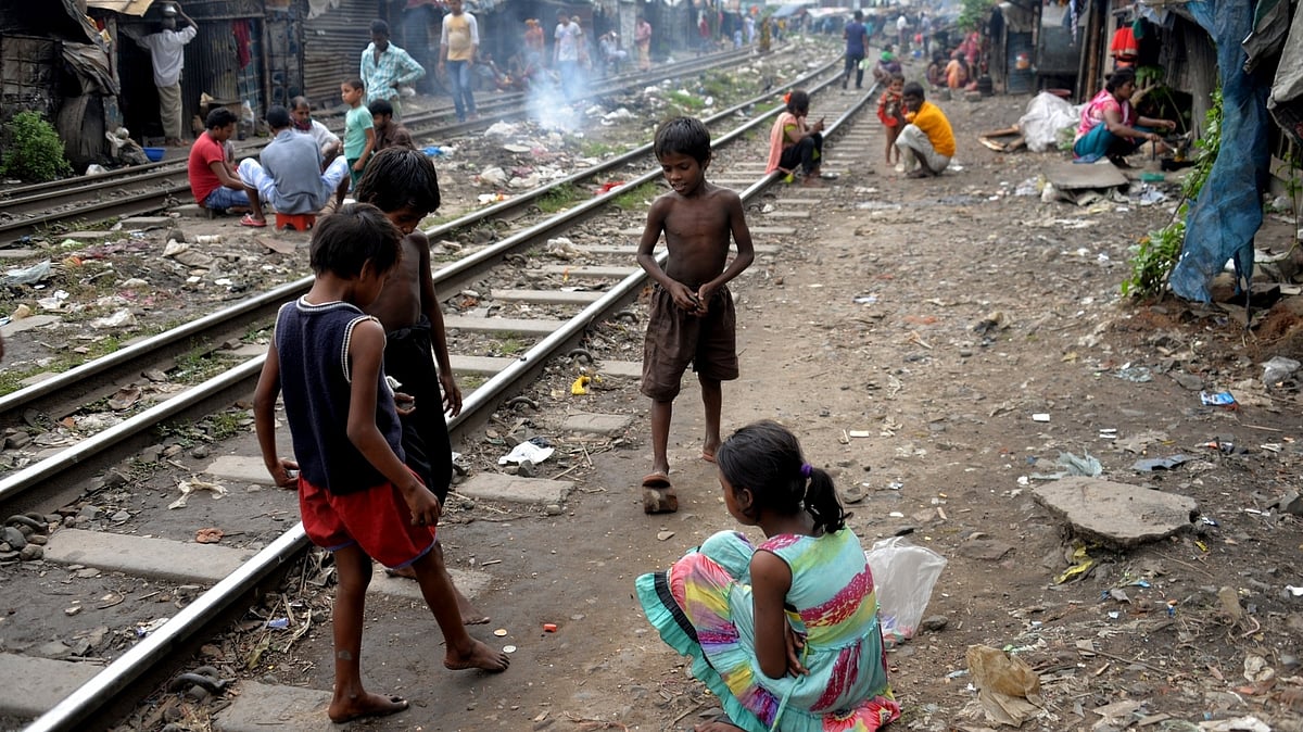 Thousands in Bangladesh face severe water crisis