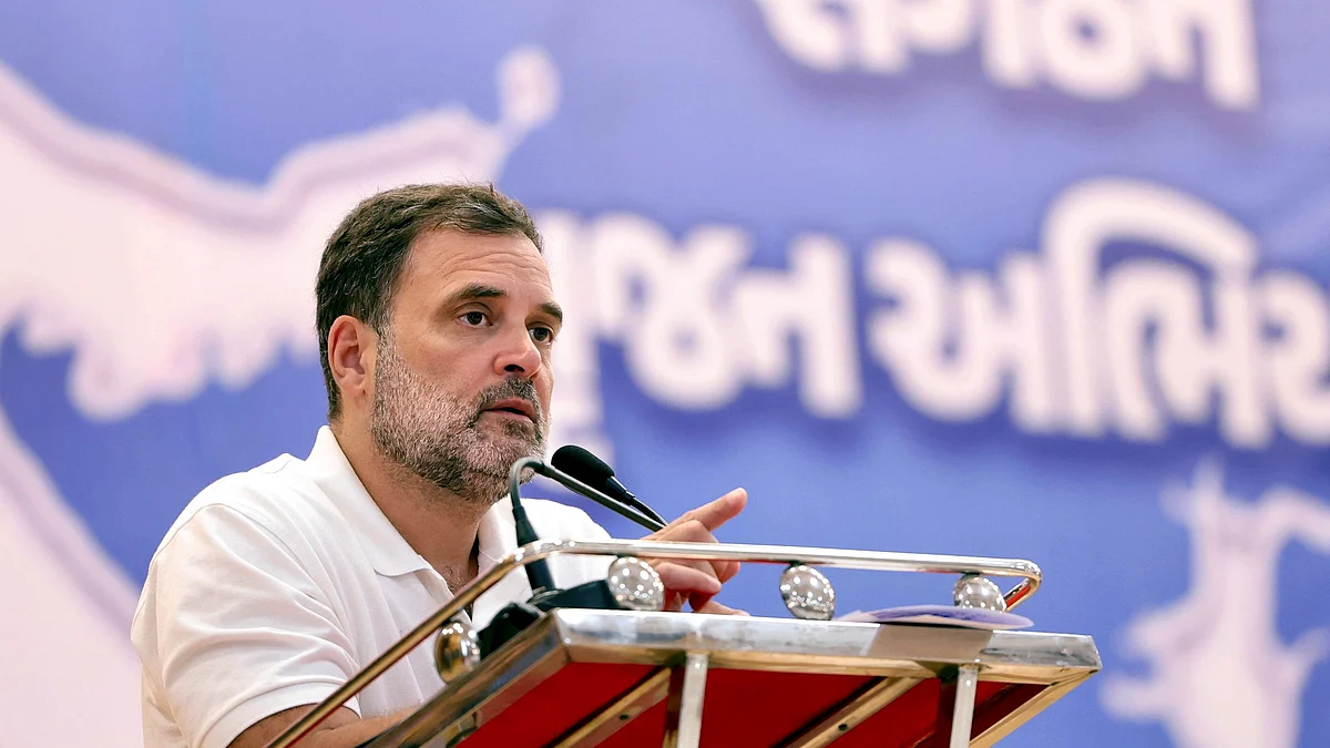 Rahul Gandhi addresses a conference at Modasa on 16 April (photo: PTI)