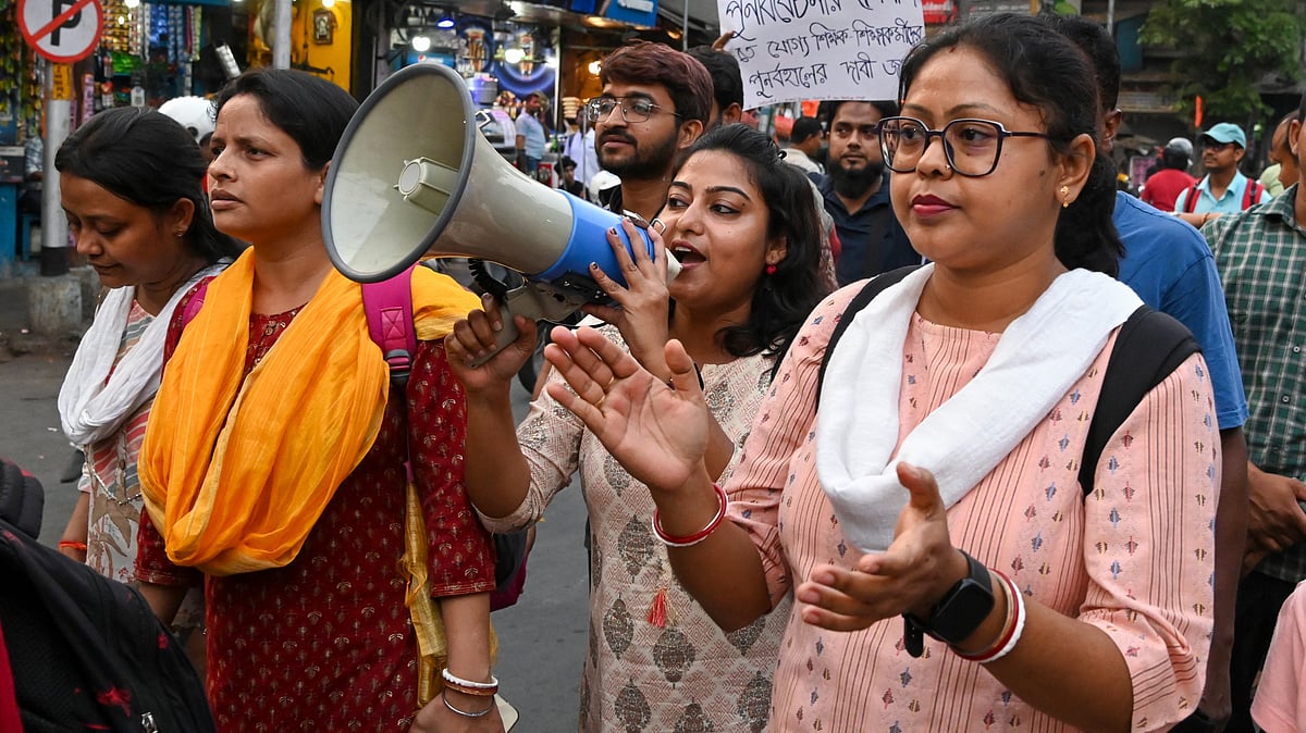 WB recruitment row: SC extends tenure of untainted sacked teachers for now