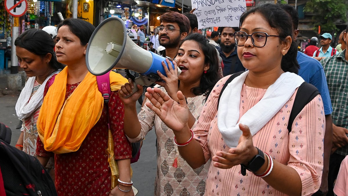 Teachers protest in Kolkata on 15 April (photo: PTI)