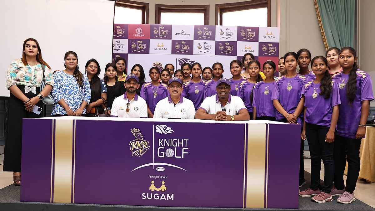 Ajinkya Rahane, Dwayne Bravo, KKR CEO Venky Mysore with beneficiaries of their CSR initiative