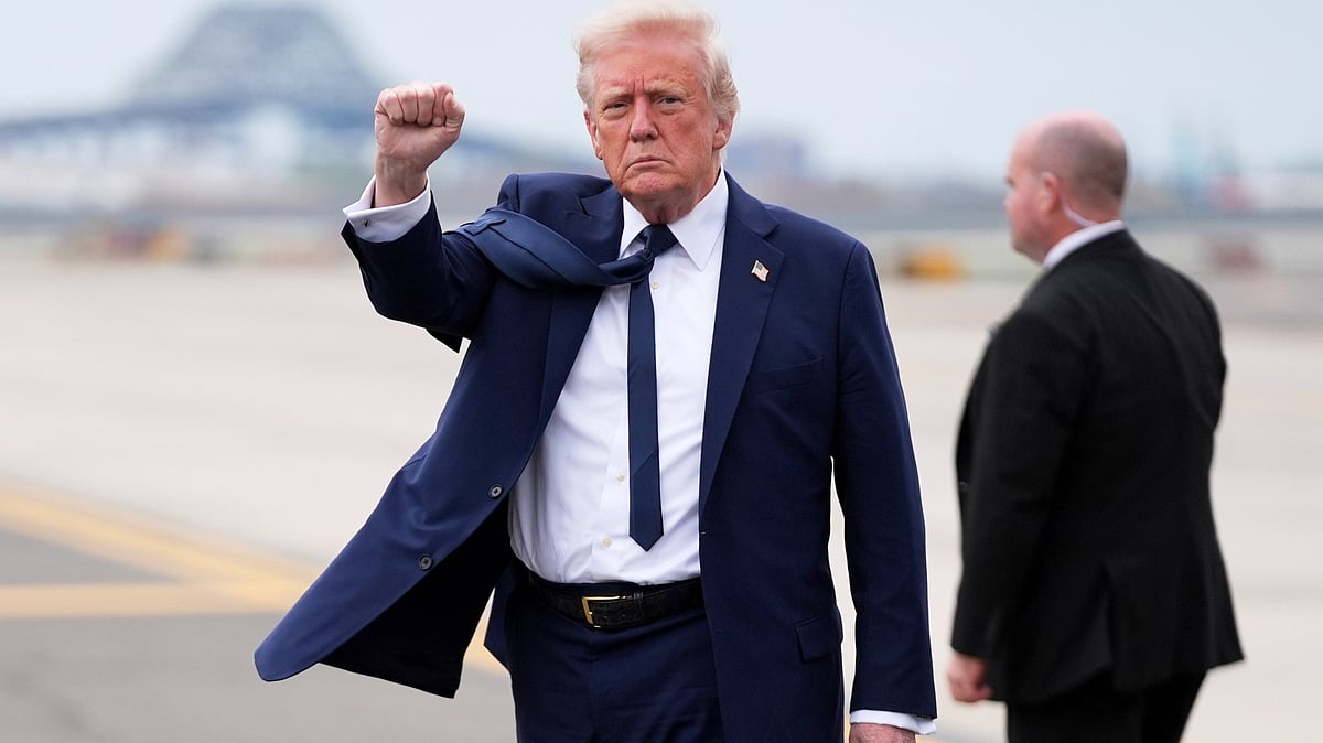 Donald Trump at Newark airport upon returning from the Pope's funeral (photo: AP/PTI)