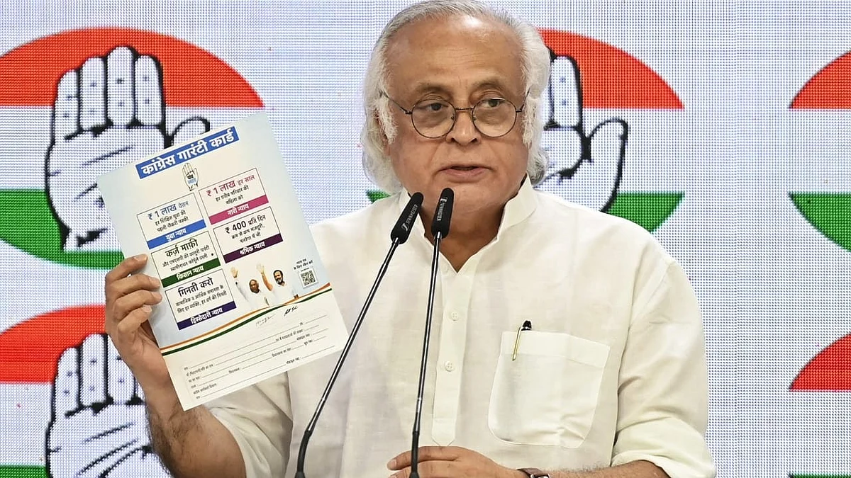 Congress gen secy Jairam Ramesh addresses a press conference in New Delhi (photo: Vipin/NH)