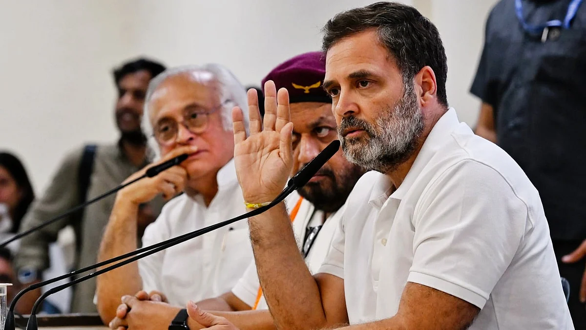 Rahul Gandhi and Congress leaders at a press meet on the caste census in Delhi 