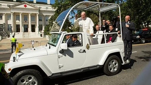 Pope Francis in his official carriage, now designated as aid for Gaza (photo: @JewishWarrior13/X)