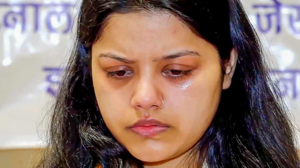 Pahalgam aftermath: Muslim teacher suspended for supporting Himanshi Narwal