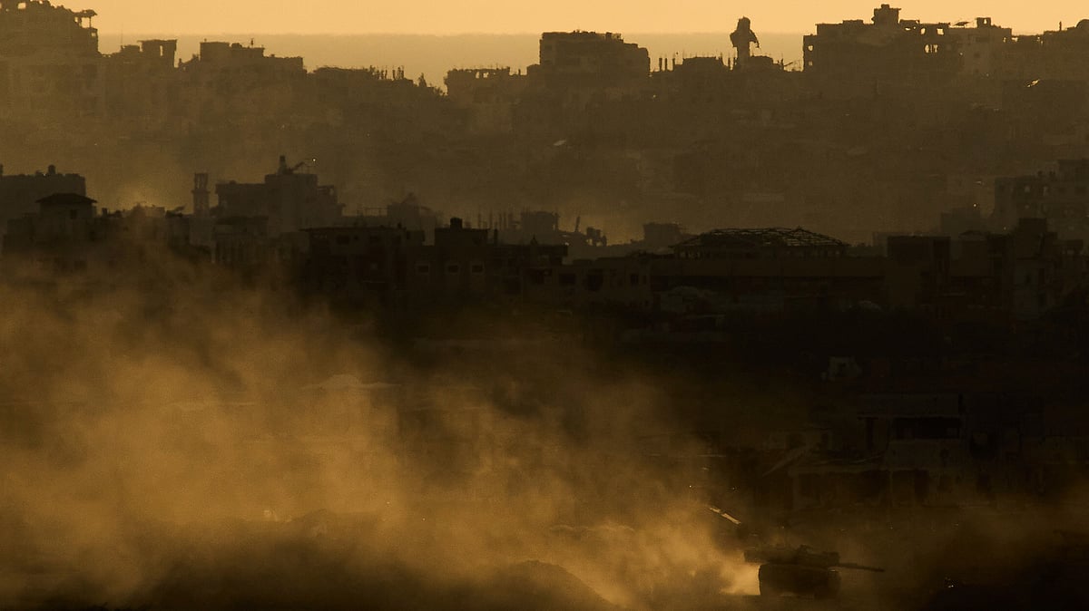 2 killed, 42 injured in Israeli retaliatory airstrikes on Yemen’s port city