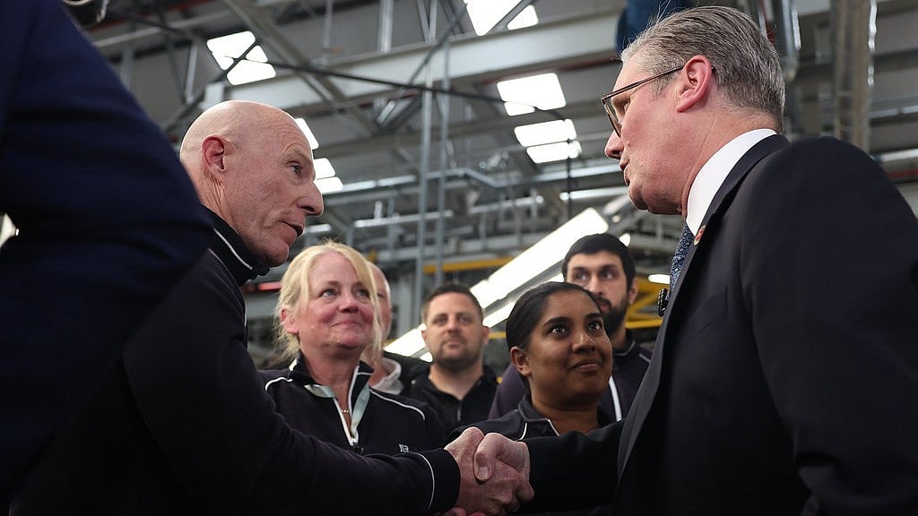 UK unveils ‘historic’ US trade deal at Tata Motors’ Jaguar Land Rover factory
