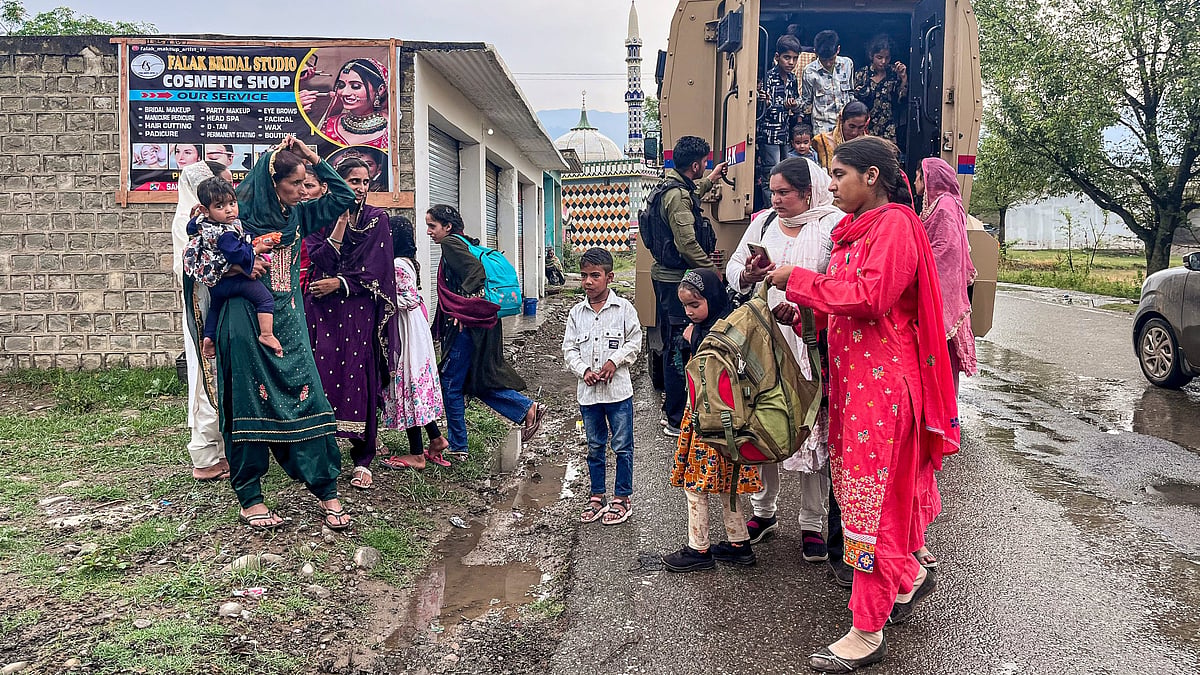 Border tension: Several Kashmir schools switch to online mode