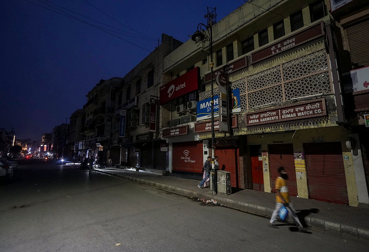 Blackout in Amritsar (photo: PTI)