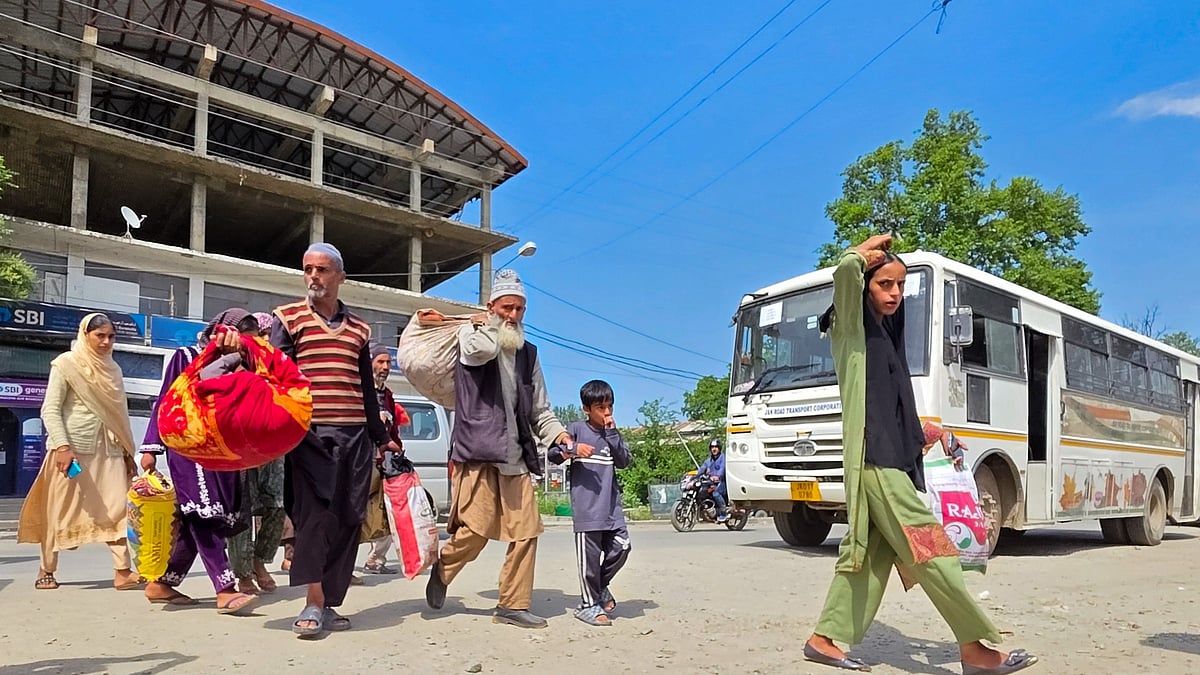 Punjab, J-K, Rajasthan border-dwellers wend their way home—but is it safe?