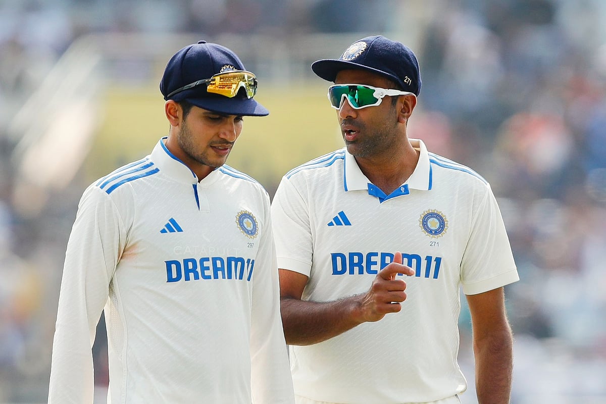 Shubman Gill (left) with Ravi Ashwin (photo: @ShubmanGill/X)