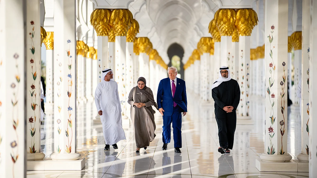 Trump at the Sheikh Zayed Grand Mosque in Abu Dhabi (photo: @WhiteHouse/X)