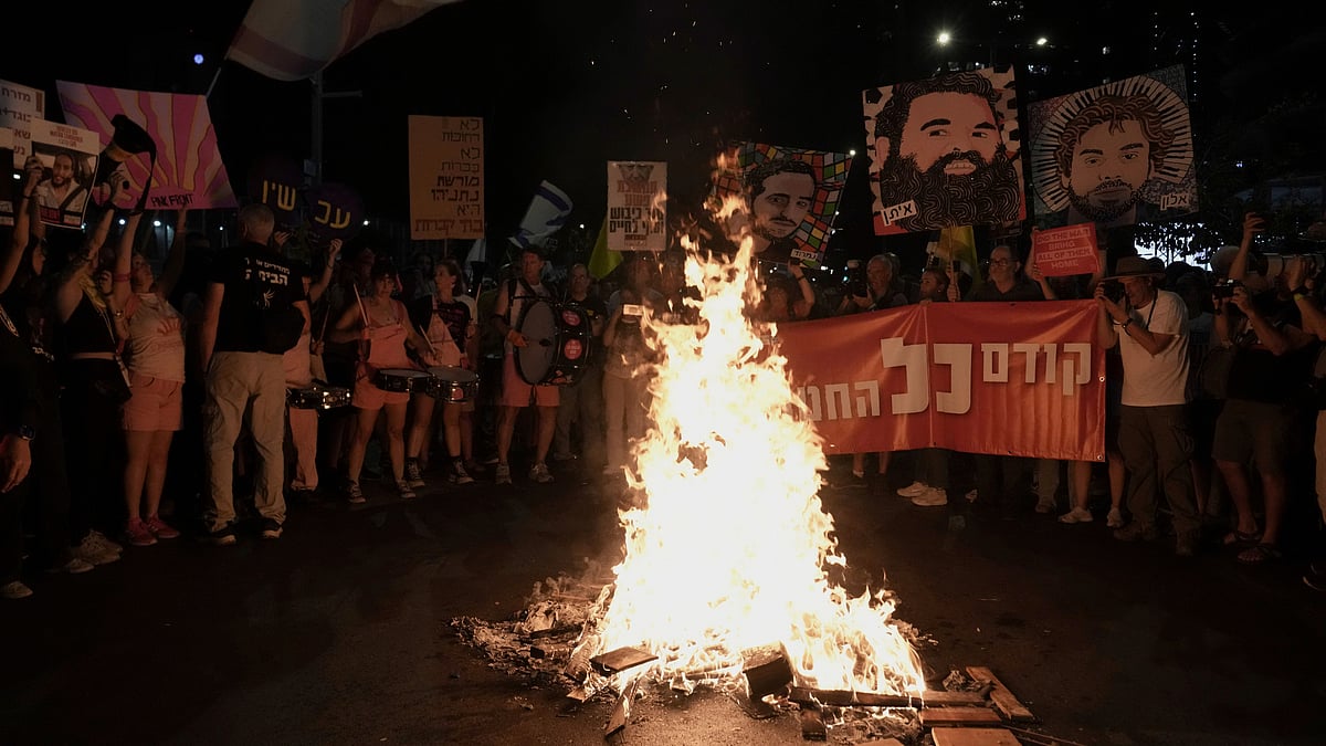 People protest in Tel Aviv on 17 May (photo: AP/PTI)