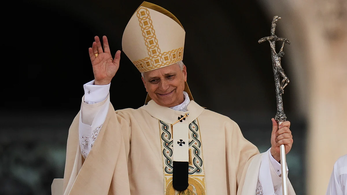 Pope Leo XIV holds Mass in St. Peter's Square on 18 May (photo: AP/PTI)