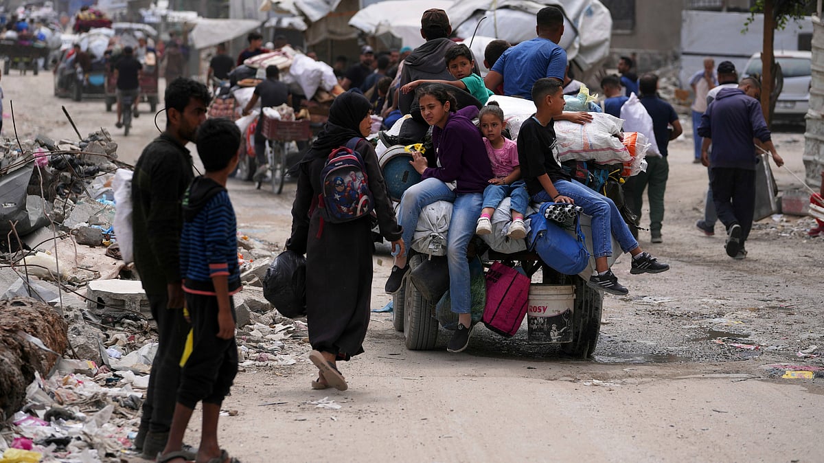 Displaced Palestinians in Gaza Strip on 18 May (photo: AP/PTI)