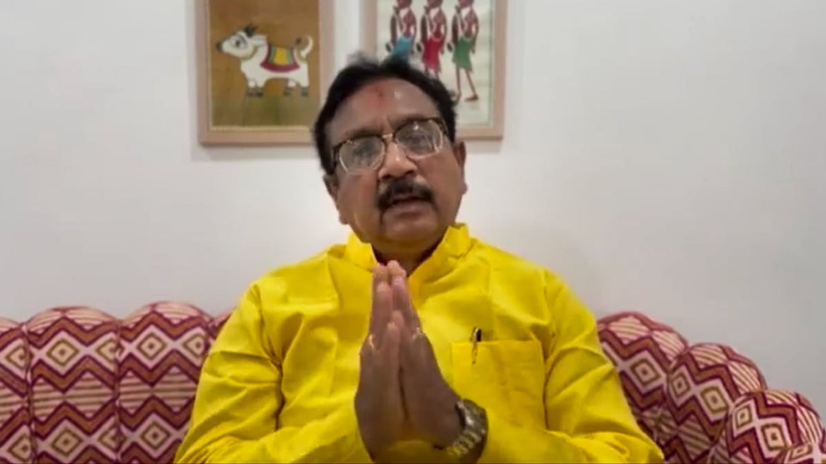 Vijay Shah makes an apology through a video in Bhopal on 15 May (photo: PTI)