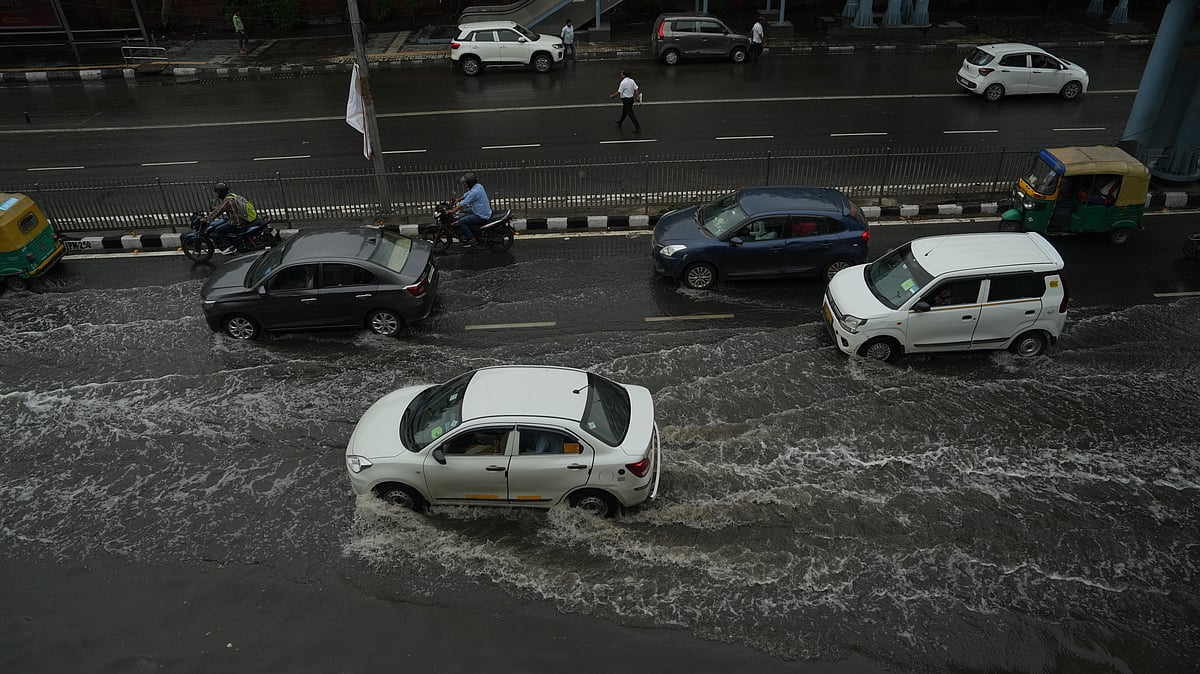 Heavy rain disrupts life in Delhi; flights affected, IMD issues red alert