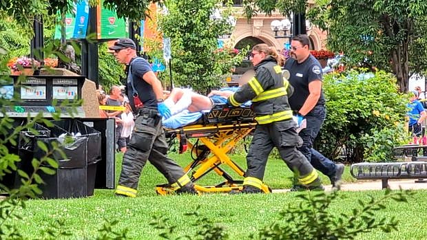Paramedics at the Colarado site (photo courtesy: @HenMazzig/X)