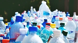 Indonesia: Bali to ban small plastic water bottles in bid to tackle pollution