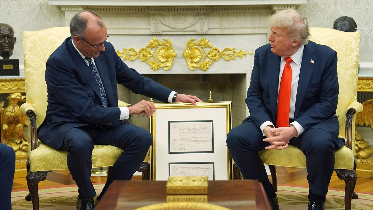 Trump says it might be better to let Ukraine, Russia “fight for while”