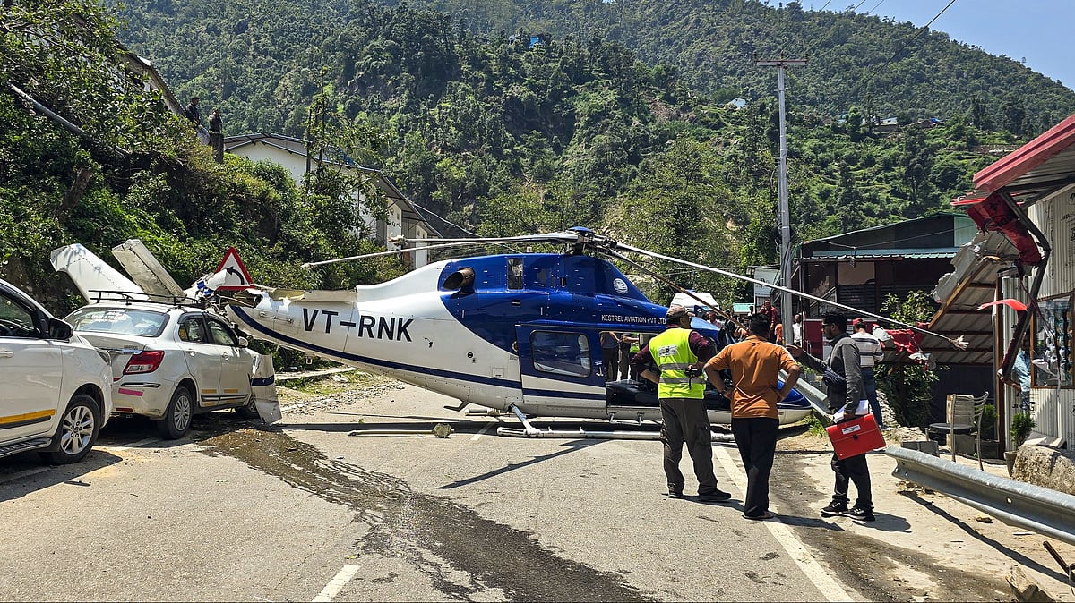 Kedarnath-bound helicopter crash-lands on highway, pilot suffers minor injuries