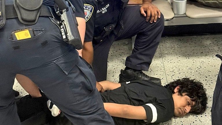 India formally raises with US the ill treatment of an Indian youth at Newark airport