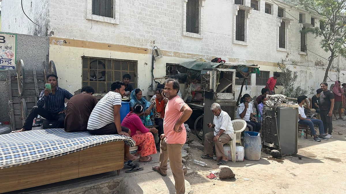 Bhoomiheen residents turfed out in Delhi heat that 'feels like 50 Celsius'