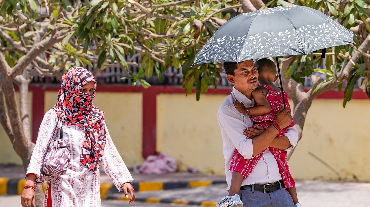 Severe heatwave to stay: ‘Red alert’ in Delhi as mercury soars past 45 degrees Celsius 