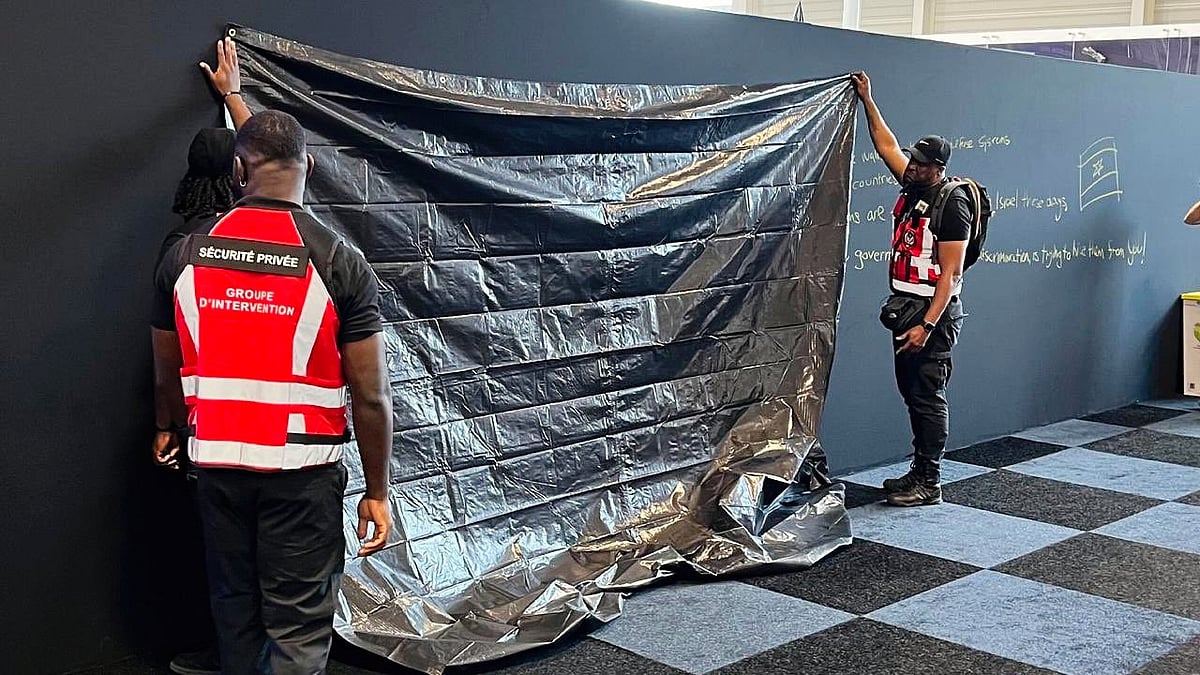 Israel condemns black partition walls around its pavilions at Paris Air Show