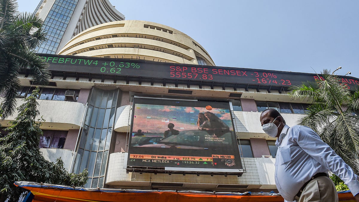 Oil gains, US stock futures, Asian shares slip after US strikes Iran nuclear sites