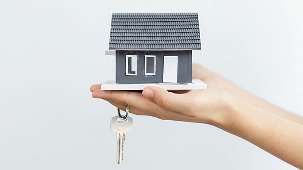 Why is it time to switch from MCLR and base rate to repo-linked home loans?