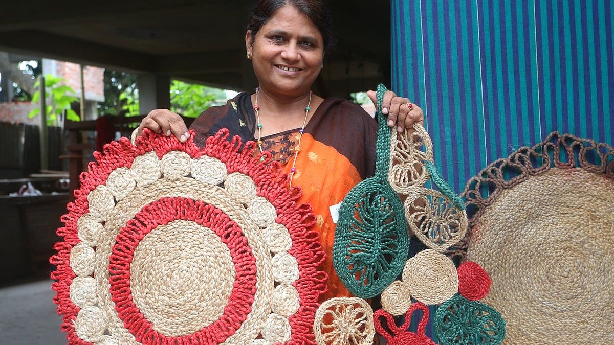 India bans imports from Bangladesh of jute, yarn, textiles via land routes