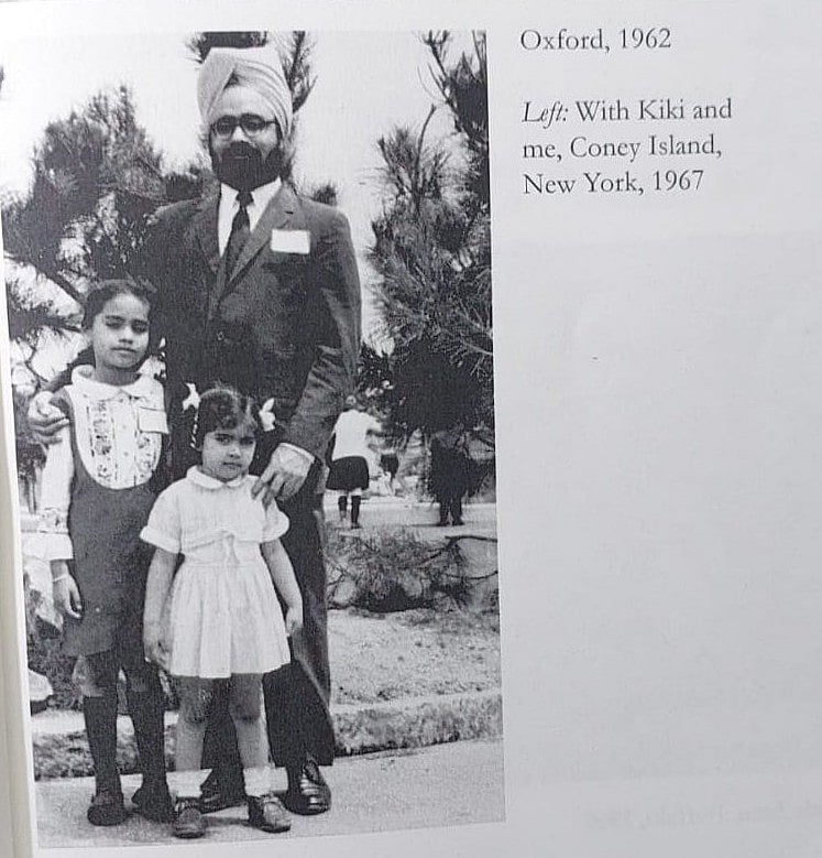 A young Manmohan Singh with his daughters in Coney Island, New York, 1967
