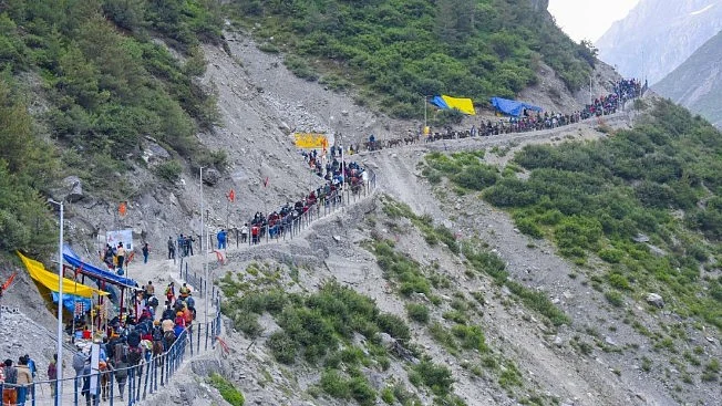 Pilgirms heading for the Amarnath yatra (photo: IANS)