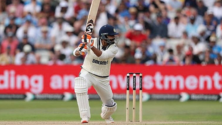 Ravindra Jadeja in action (photo: @Jaddu_IyerVibes/X)