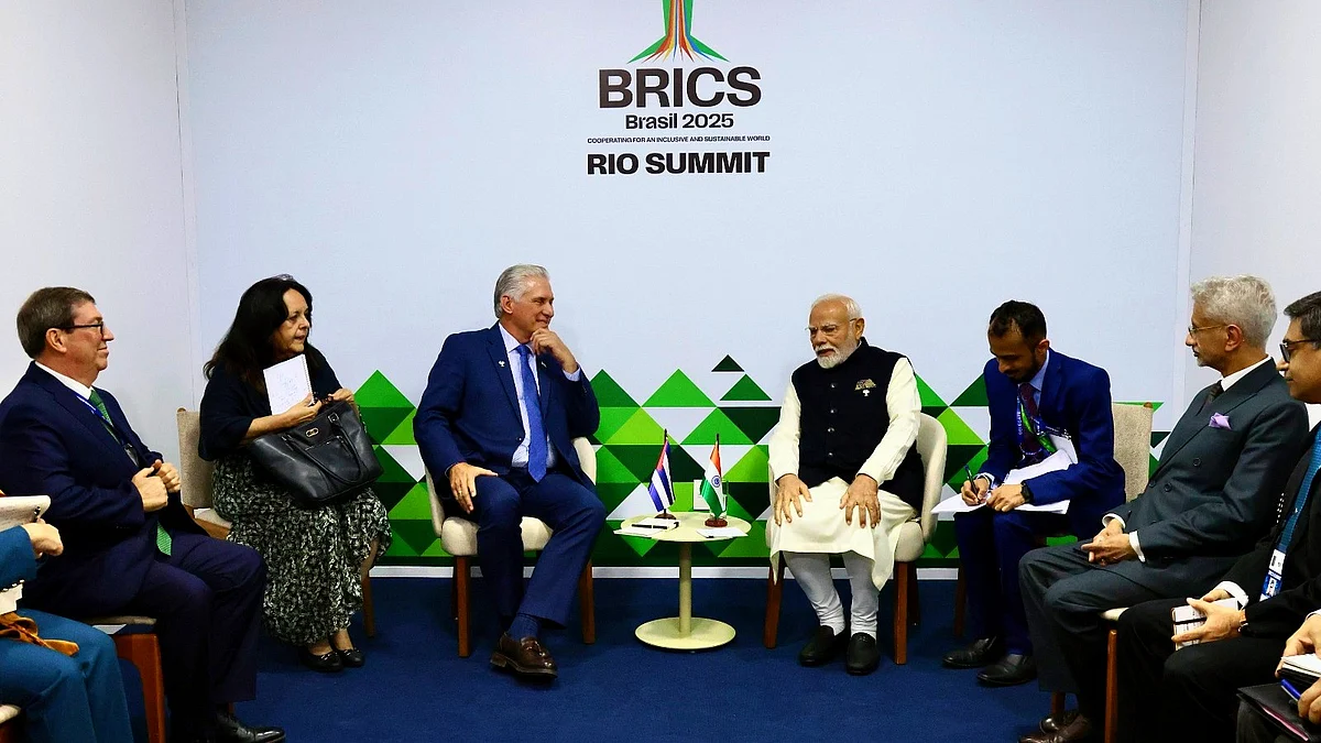 PM Narendra Modi with Cuban President Miguel Diaz-Canel (photo: @CubaMINREX/X) 