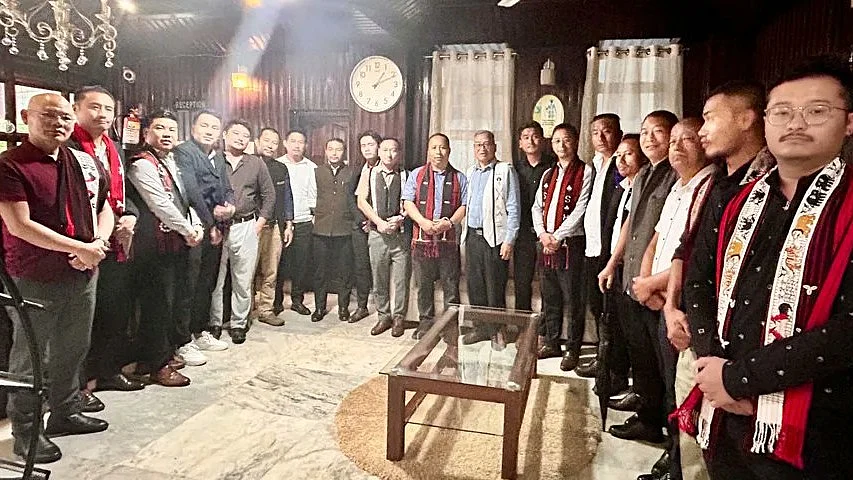 File photo of leaders of the 5 Tribes CoRRP