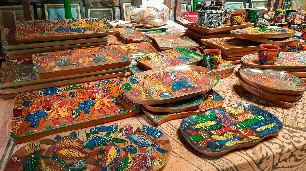 Pattachitra designs, once painted on leaves, has now evolved to adorn daily-use items (photo: PTI)