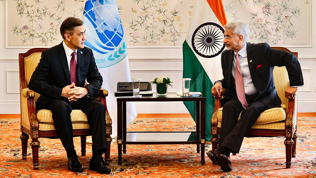 Jaishankar with SCO secretary-general Nurlan Yermekbayev in Beijing (photo: @DrSJaishankar/X)