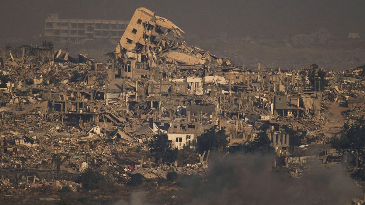 Destruction in northern Gaza Strip from Israeli strikes (photo: AP/PTI)
