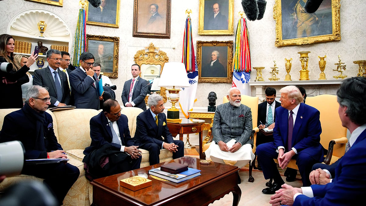 PM Modi and the Indian delegation in the White House 