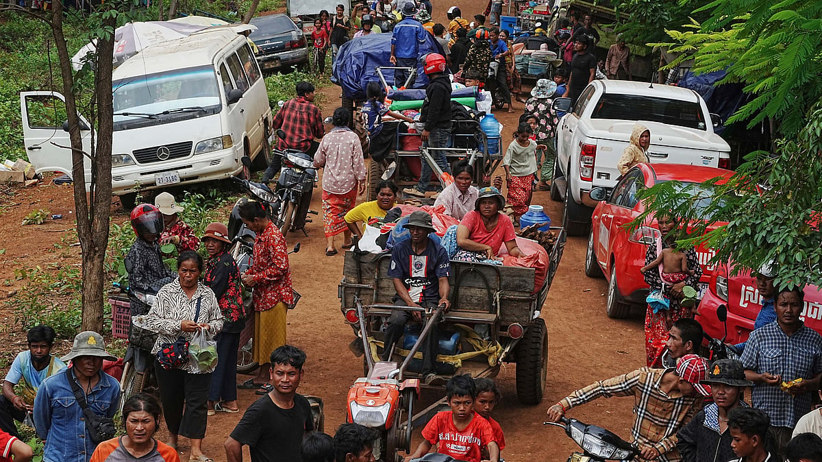 Cambodia says 80,000 villagers flee homes as border fighting with Thailand enters 4th day