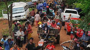 Cambodia says 80,000 villagers flee homes as border fighting with Thailand enters 4th day