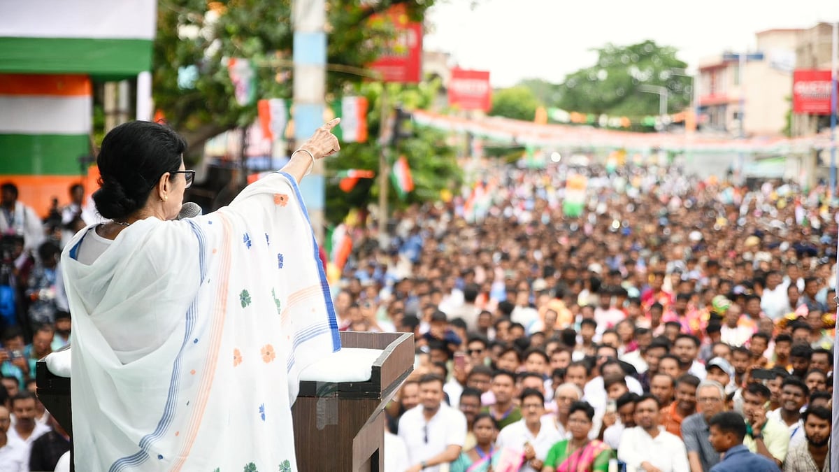 Mamata launches 'bhasha andolan' to protest 'linguistic terror', vows no NRC in Bengal