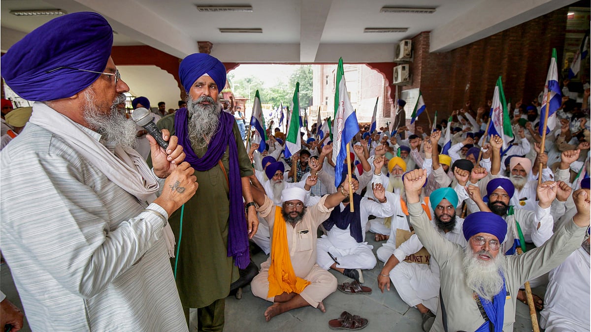 Kisan Mazdoor Sangharsh Committee members at a protest in Amritsar. (photo: PTI)
