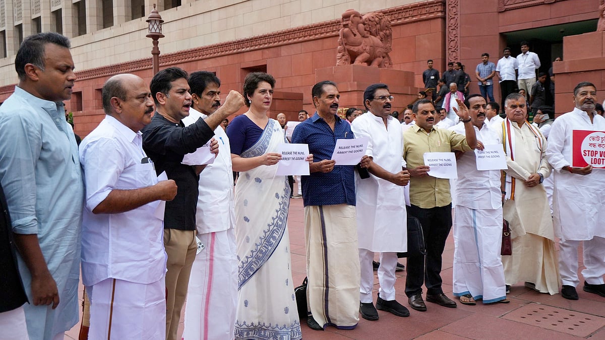 Priyanka attacks BJP for ‘atrocities on minorities’, protests against nuns’ arrest 